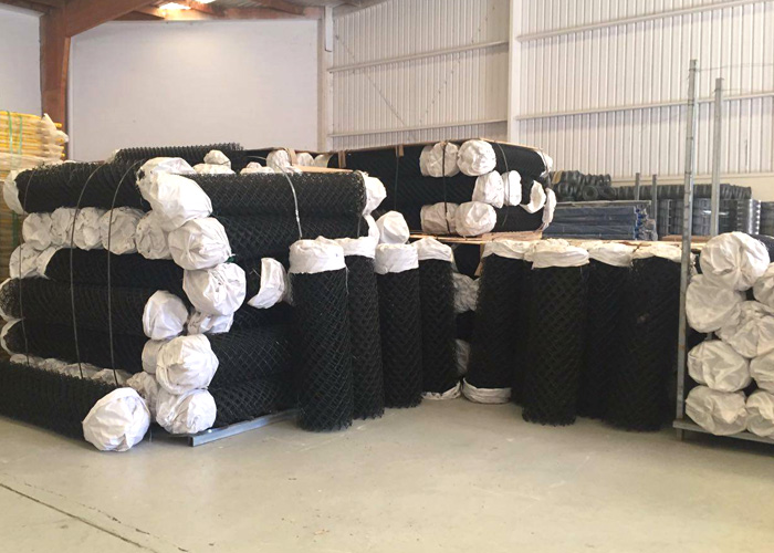 black vinyl pvc chain link wire diamond  fencing supplier new york